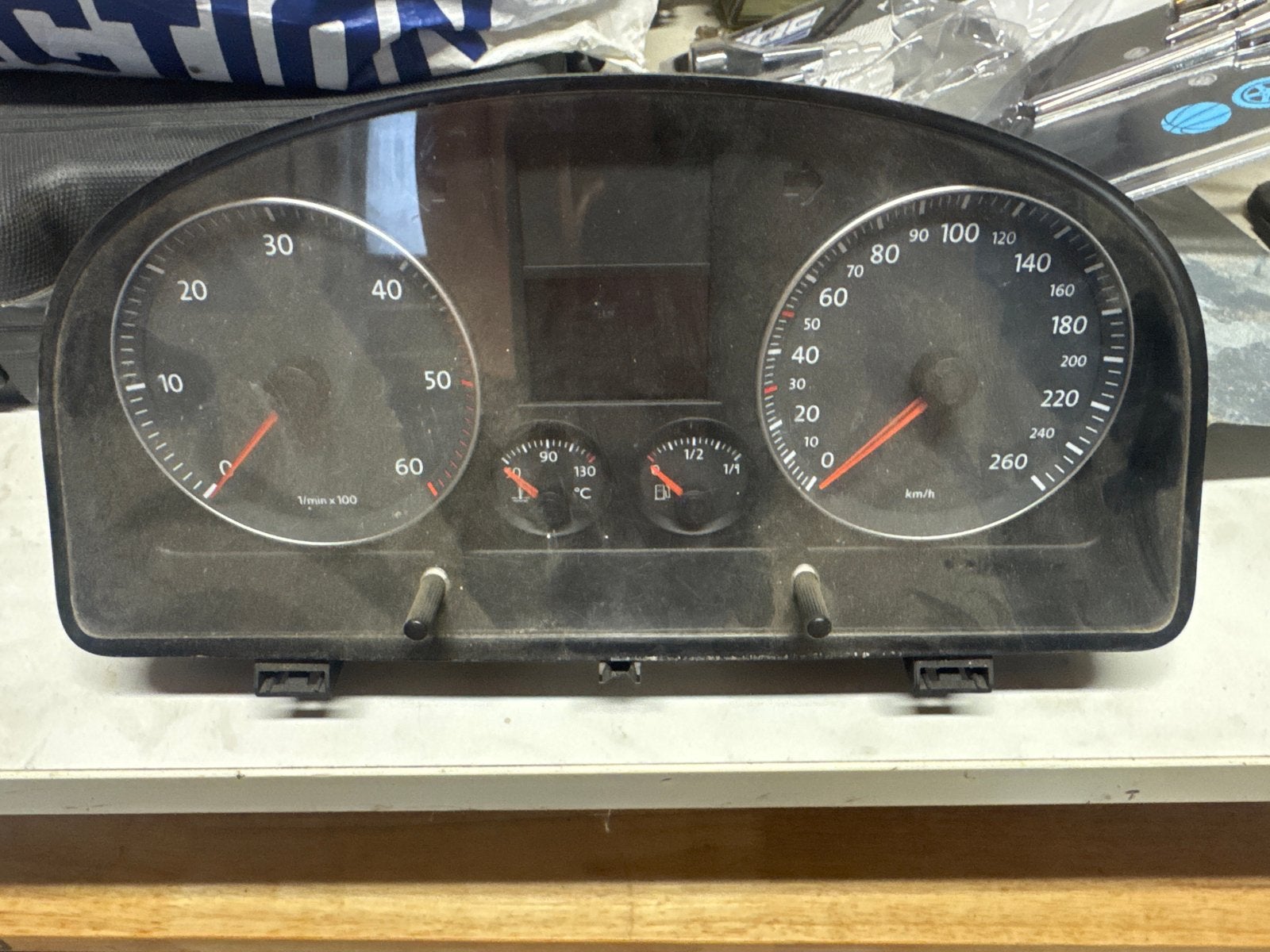 Teller Caddy TDI 2010 - Volkswagen Caddy Dashboard, Ophalen, Gebruikt, Volkswagen