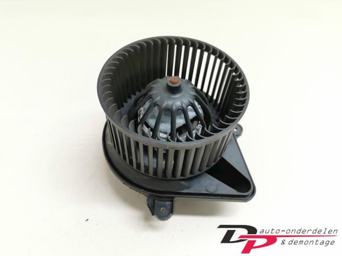 Kachel Ventilatiemotor van een Opel Vivaro, Gebruikt, -, -, Opel