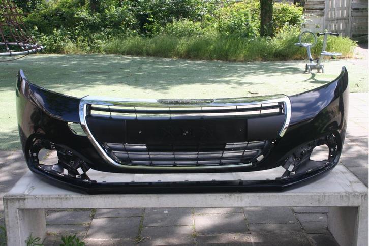 Voorbumper PEUGEO 2008  2015 T/M 2018, Niet ingevuld, Gebruikt, Voor, Niet ingevuld