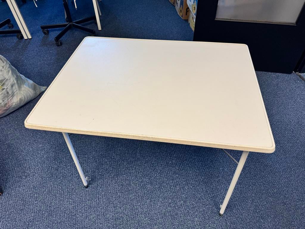 Inklapbare campingtafel - 79x59cm, verstelbare hoogte, Caravans en Kamperen, Kampeermeubelen, Gebruikt, Campingtafel, Ophalen