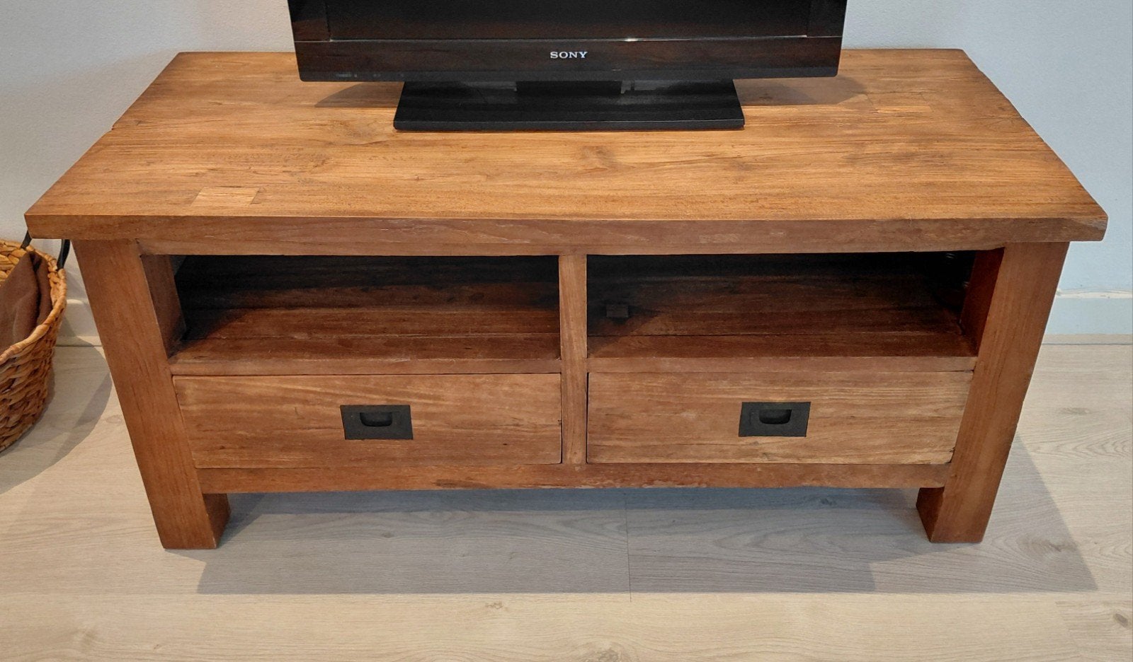 Houten tv-meubel met lades - D 51 x B 111 x H 51 cm, Ophalen, Gebruikt, 100 tot 150 cm, Minder dan 100 cm
