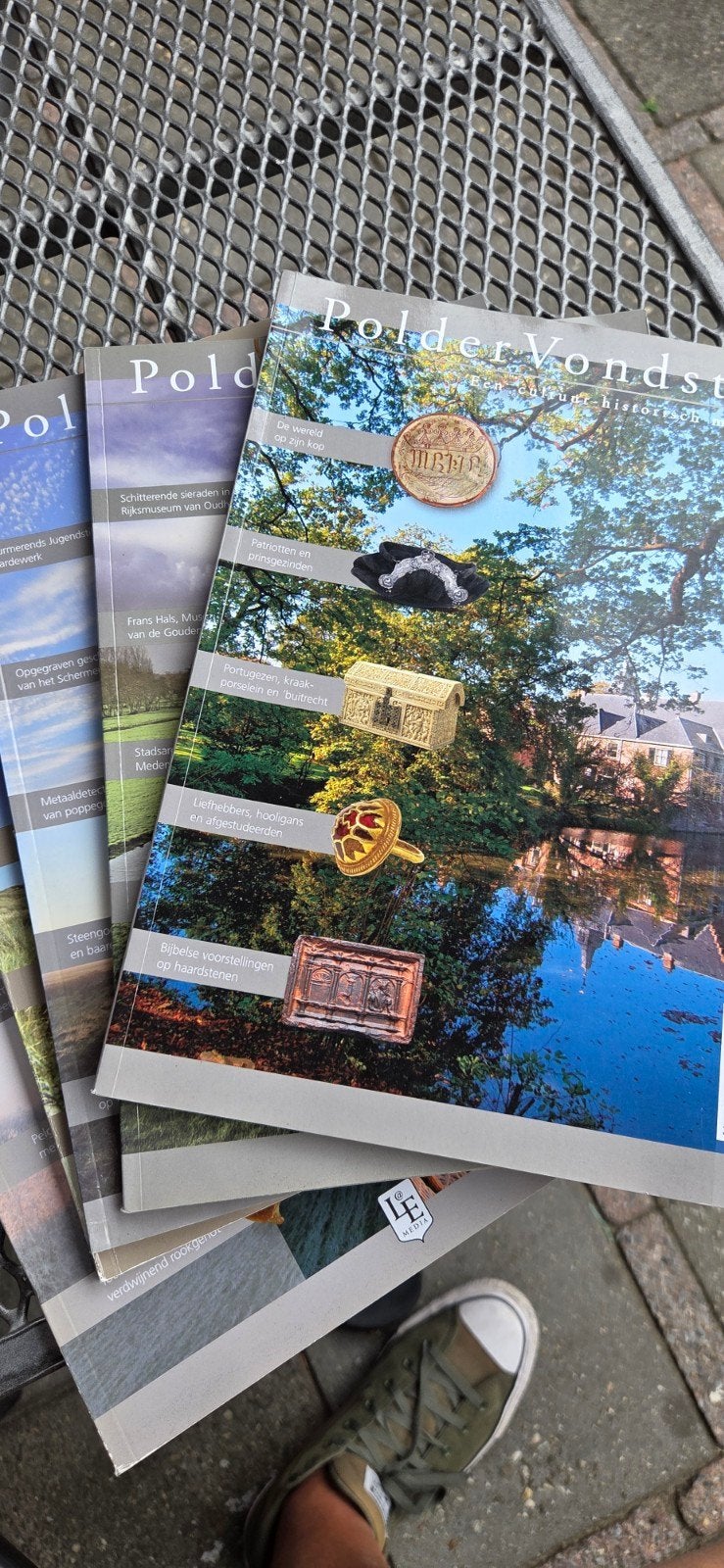 poldervondsten tijdschrift 5 stuks, Ophalen, Gelezen