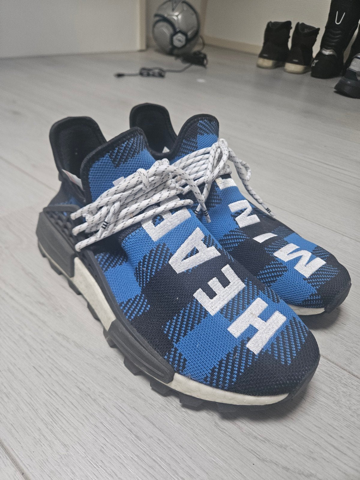 Adidas Human Race NMD Pharrell Williams 'Heart Mind', Blauw, Ophalen of Verzenden, Zo goed als nieuw, Adidas