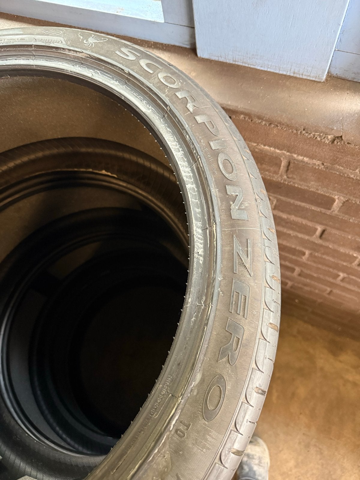 Pirelli Scorpion Zero 285/35 ZR22 Zomerbanden, Ophalen, 285 mm, Nieuw, Band(en)