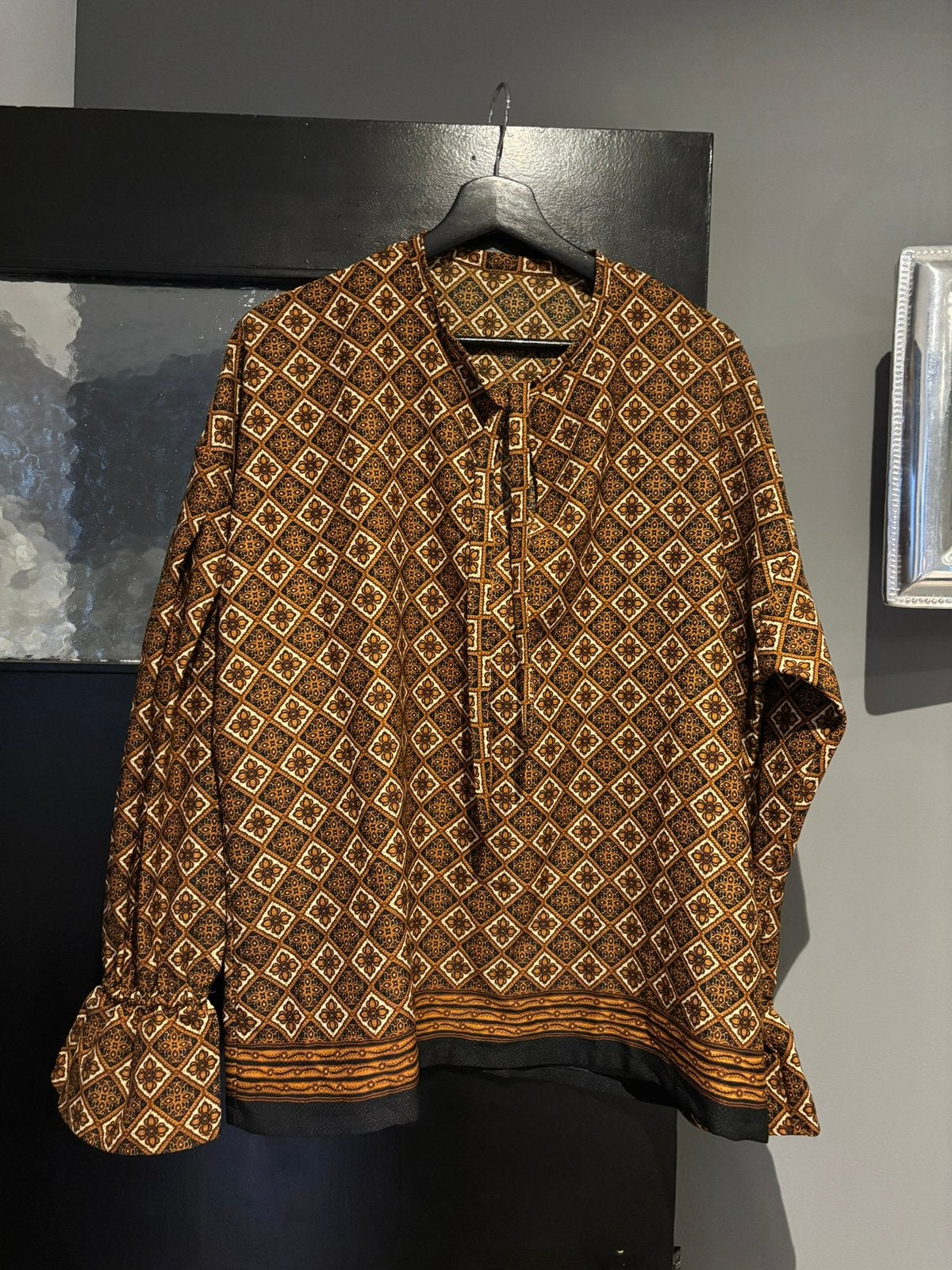 Leuke bruine blouse maat 44 Labeltje is eruit, Ophalen of Verzenden, Zo goed als nieuw, Maat 42/44 (L), Bruin