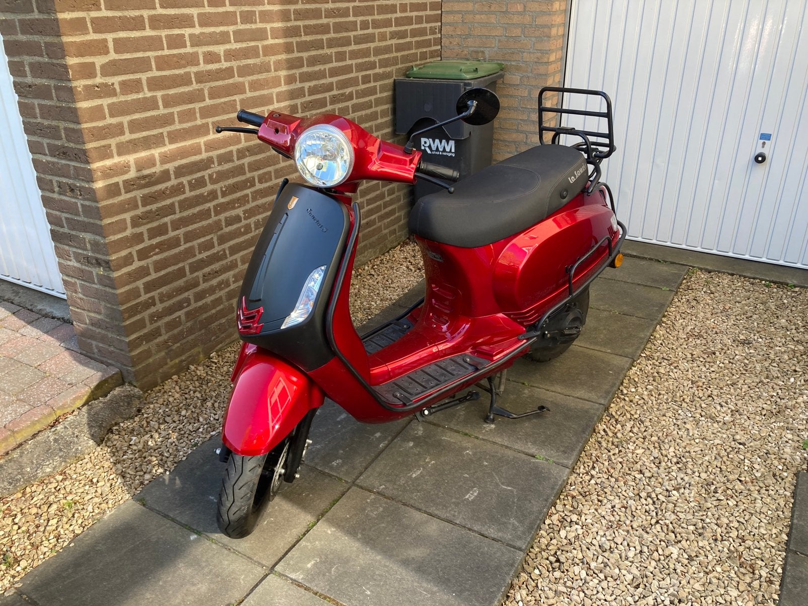 La souris 50 snor bj 2021, Fietsen en Brommers, Snorfietsen en Snorscooters, Ophalen of Verzenden, Zo goed als nieuw