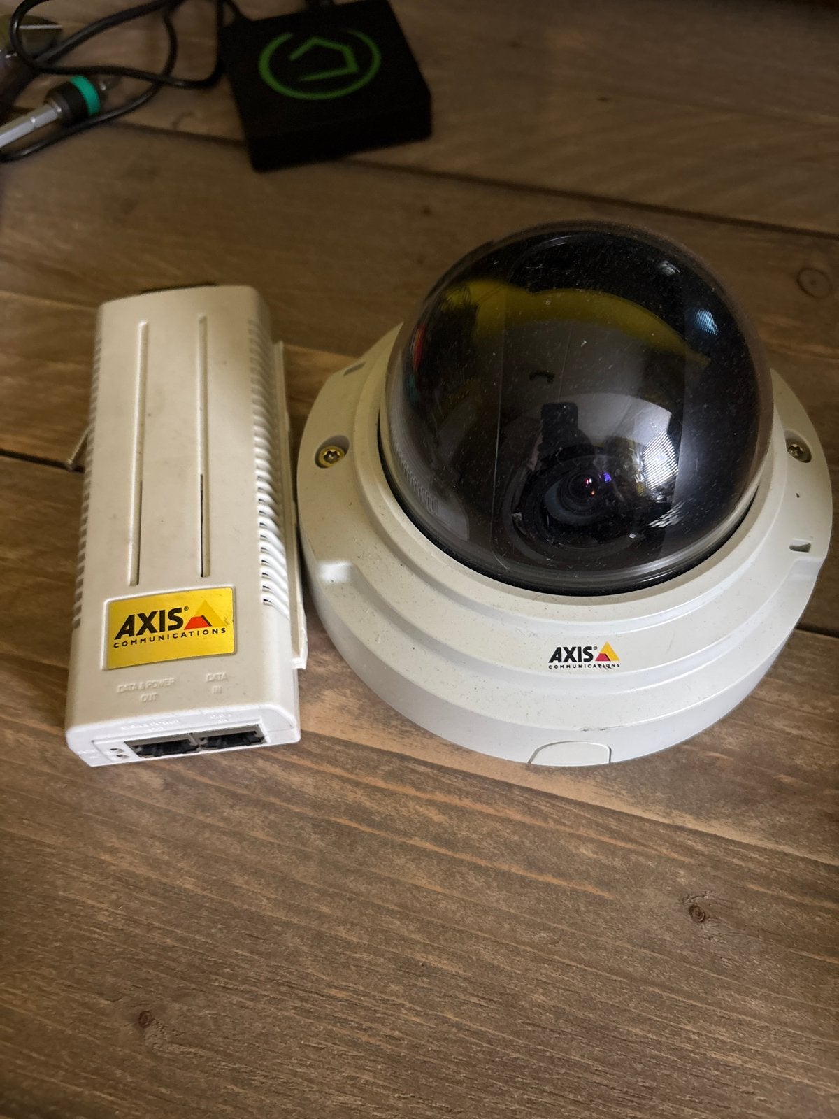 Axis Communicaties Camera met PoE Adapter, Audio, Tv en Foto, Videobewaking, Ophalen of Verzenden, Gebruikt, Binnencamera