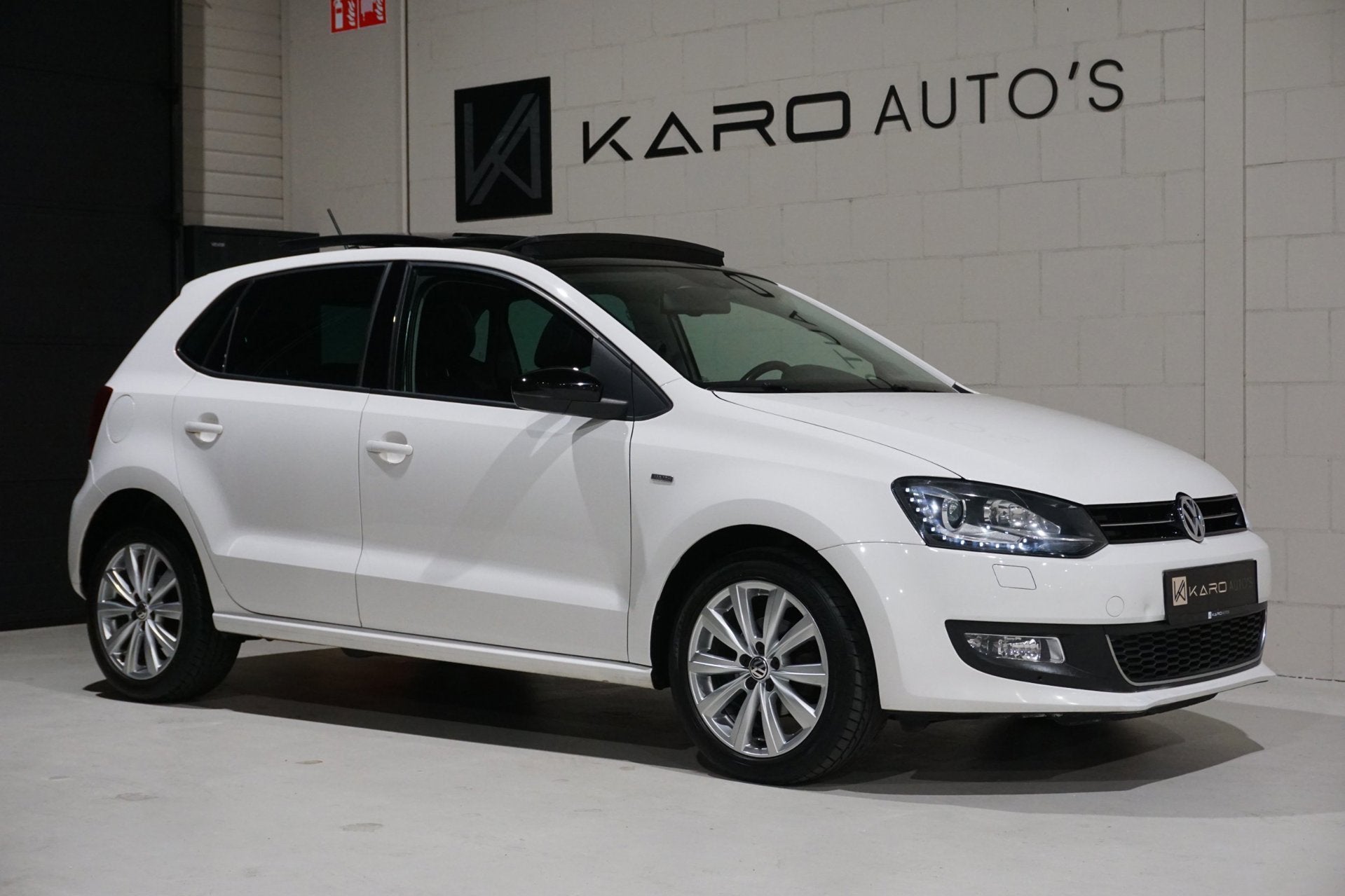 Foto 3 van Volkswagen Polo 1.2 TSI Match DSG Pano Xenon Navi Leer Cruis