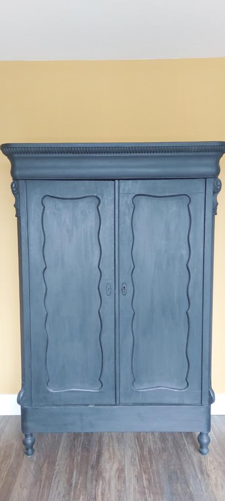 Zwarte biedermeier kast, Ophalen