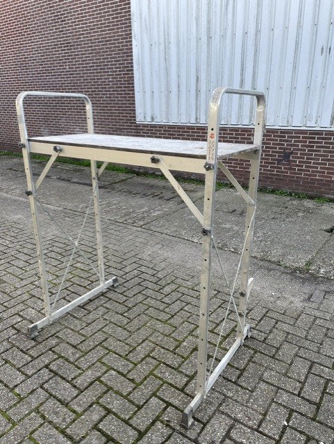Hailo ProfiStep 9470-001 – 2 stuks aluminium kamersteiger, Doe-het-zelf en Verbouw, Ophalen, Gebruikt, Rolsteiger of Kamersteiger