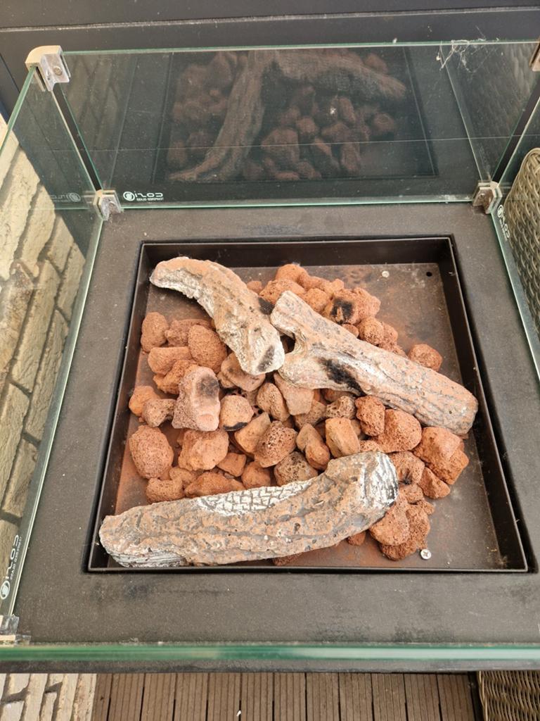 Living Flame Vuurtafel met glazen ombouw en hoes, Ophalen, Gebruikt, Vuurkorf