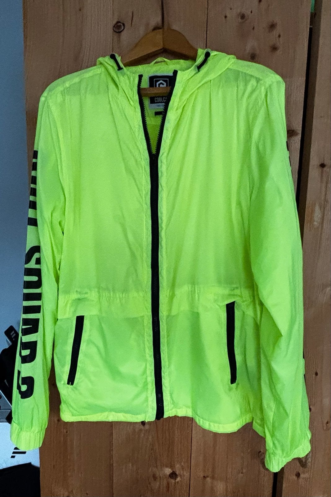Coolcat Neon Gele Windjack Maat L, Ophalen of Verzenden, Zo goed als nieuw, Maat 52/54 (L), Geel