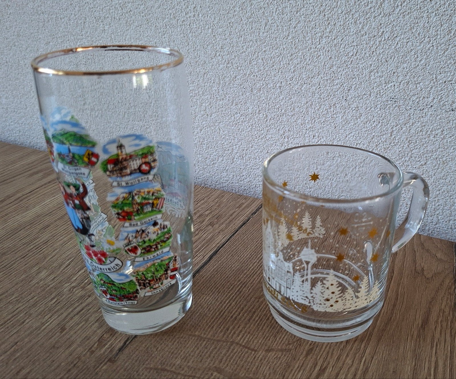 Twee souvenirglazen: Oostenrijk en Düsseldorf, Antiek en Kunst, Ophalen of Verzenden