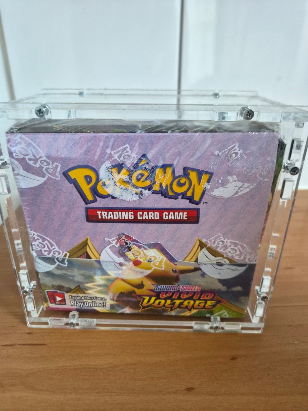 Pokémon TCG: Sword & Shield - Vivid Voltage Booster Box, Ophalen of Verzenden, Nieuw, Boosterbox