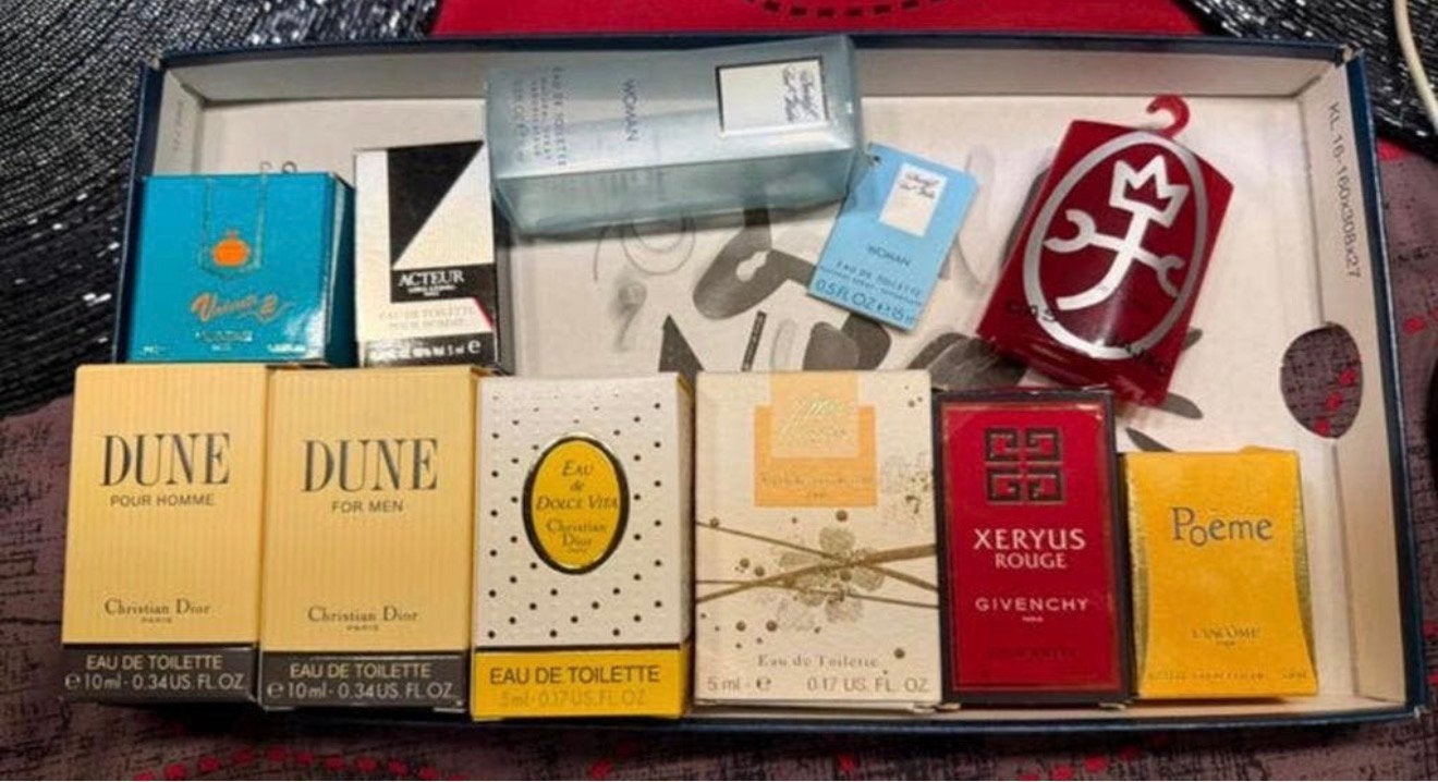 10 lege doosjes voor parfumminiaturen o.a. Dior, Verzenden, Nieuw, Miniatuur