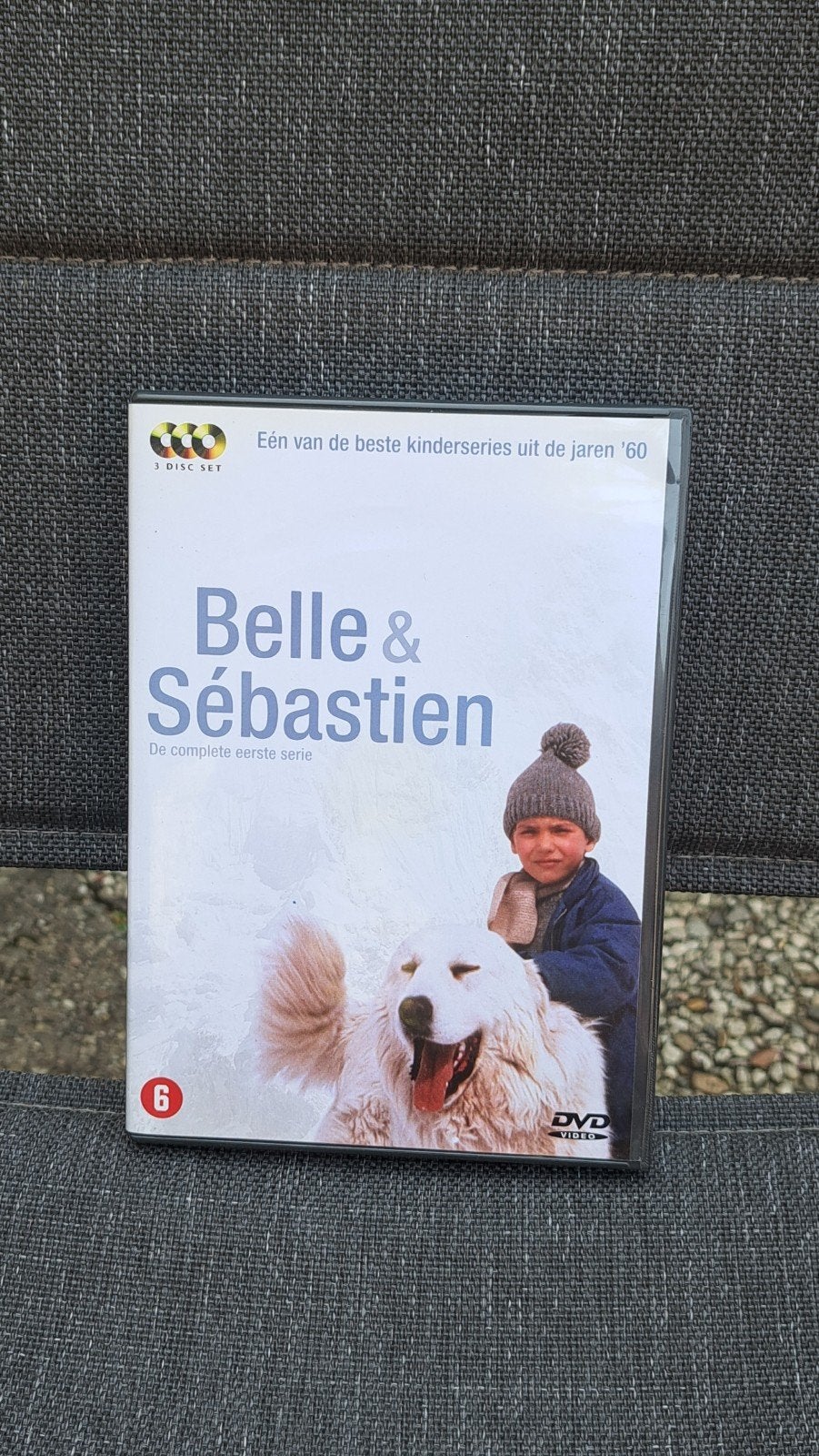 3 disc box  Belle & Sebastian  complete 1ste serie, Seizoen 1, Nederlands, Ophalen of Verzenden, Zo goed als nieuw