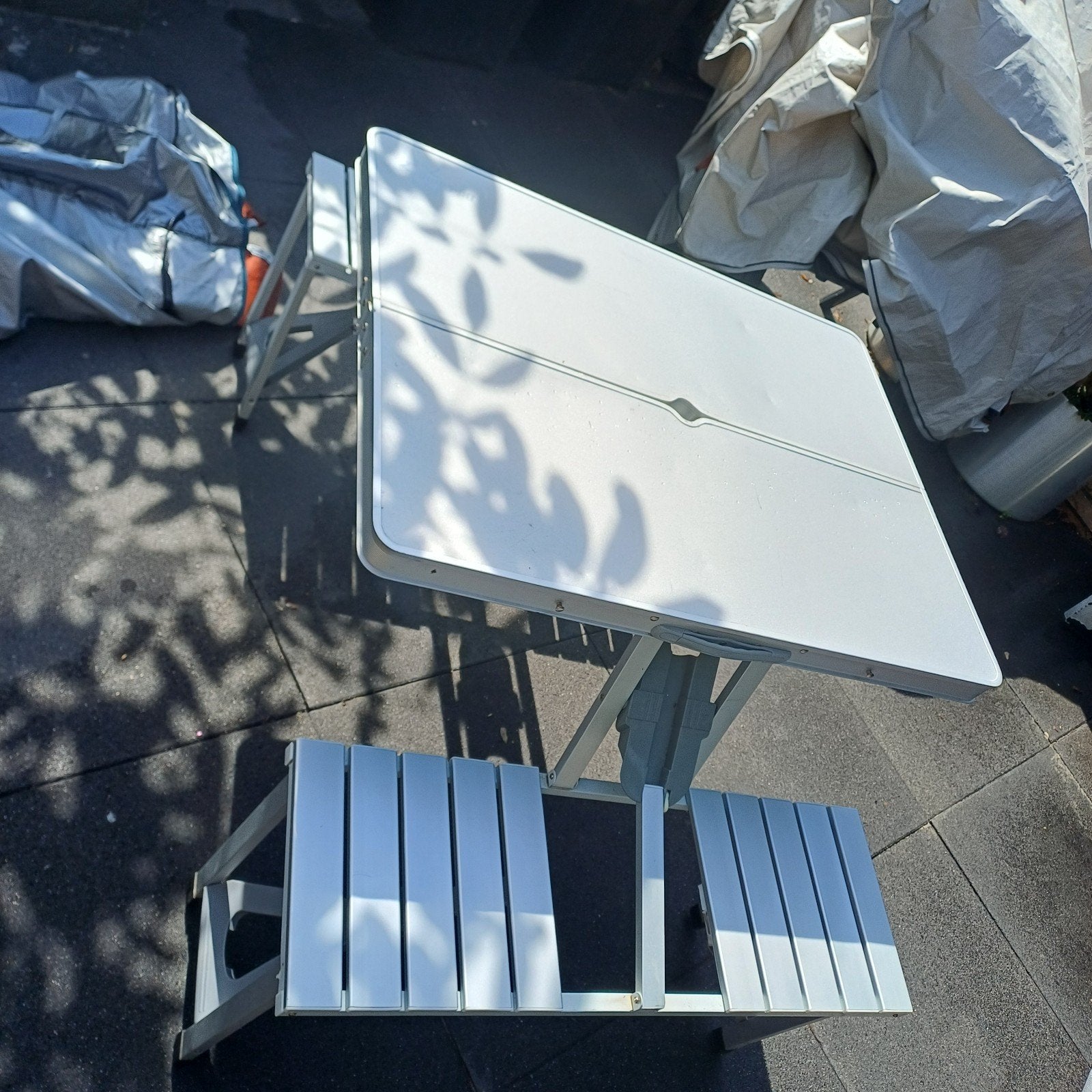 Bo-Camp Campingtafel met bankjes - Opvouwbaar, Ophalen of Verzenden, Zo goed als nieuw, Campingtafel