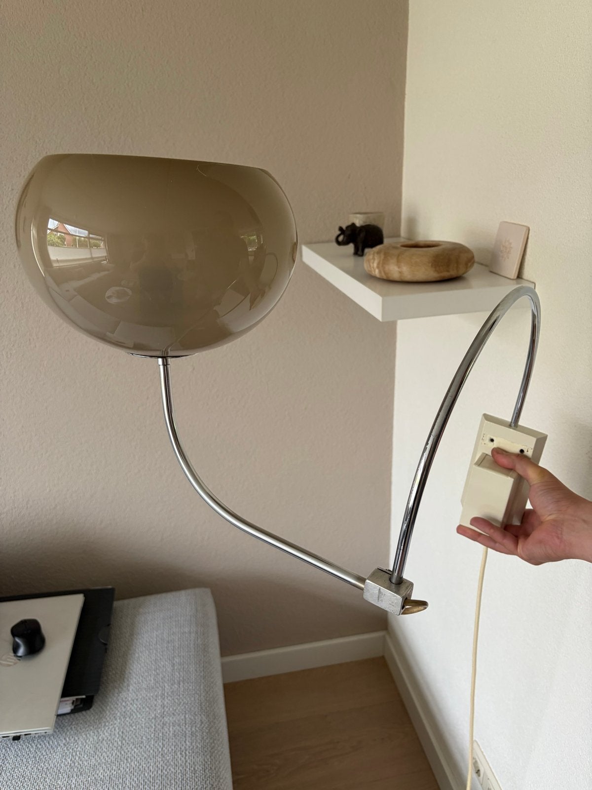 Vintage/retro wandlamp met kunststof kap en flexibele arm, Ophalen, Kunststof, Gebruikt, E27 (groot)
