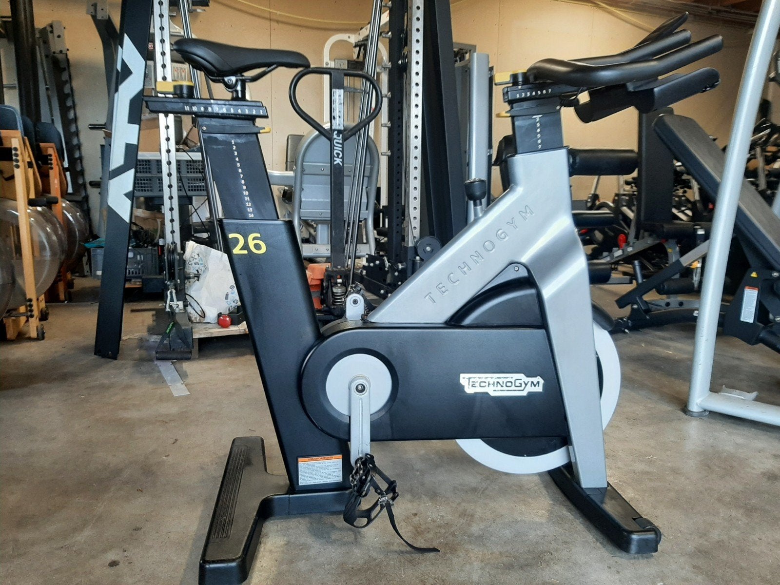technogym groupcycle connect spinningbike, Sport en Fitness, Ophalen of Verzenden, Zo goed als nieuw, Benen, Overige typen