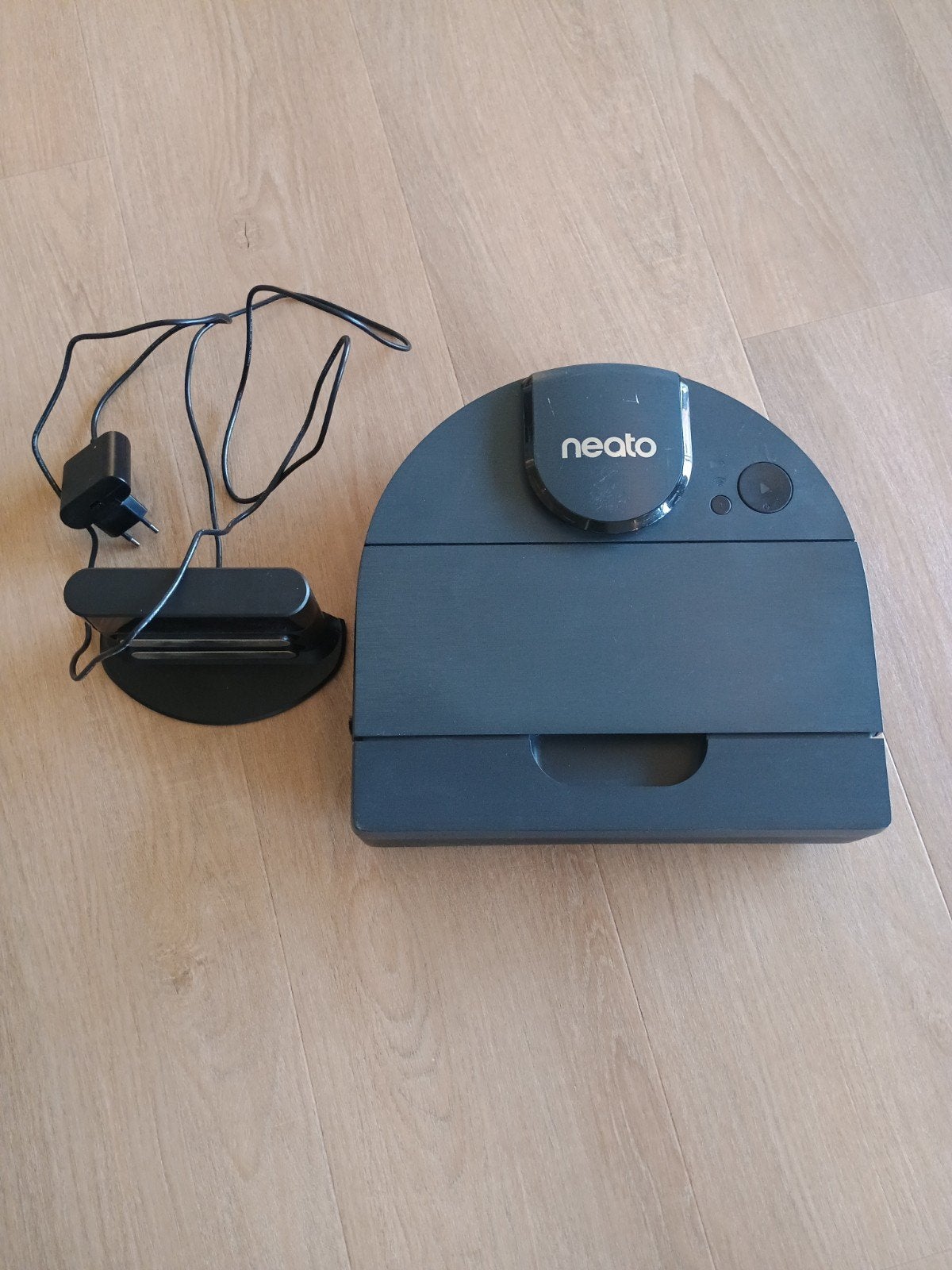 Neato D8, Gebruikt, Ophalen of Verzenden, Robotstofzuiger, Reservoir