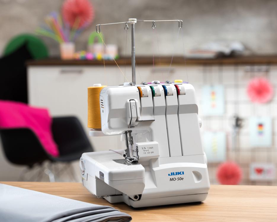 Juki MO-50EN – het instapmodel van de Juki lockmachines, Hobby en Vrije tijd, Naaimachines en Toebehoren, Nieuw, Lockmachine, Overige merken