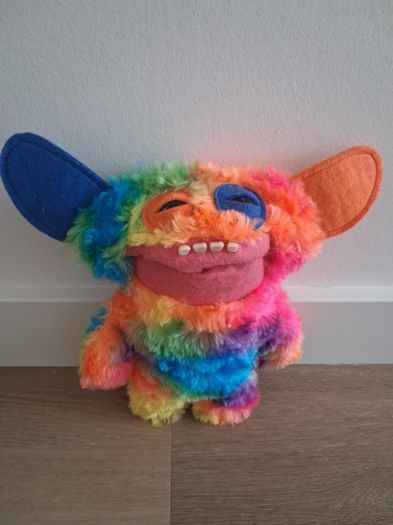 Knuffel Fuggler monster tanden regenboog kleuren L1359, Ophalen of Verzenden, Zo goed als nieuw, Overige typen