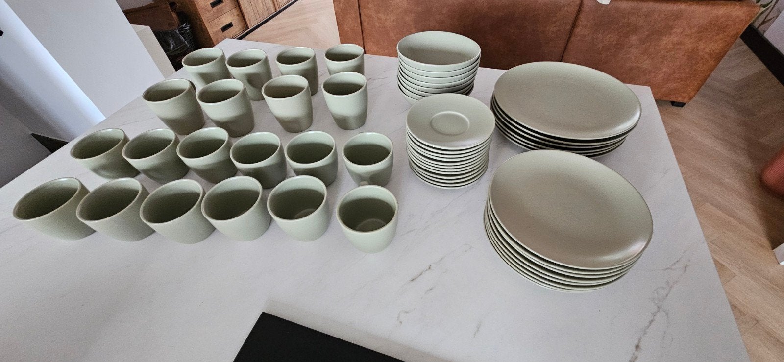 Uitgebreid servies set - 6 personen - gebruikt-Ikea-Färgklar, Keramiek, Ophalen of Verzenden, Zo goed als nieuw, Modern