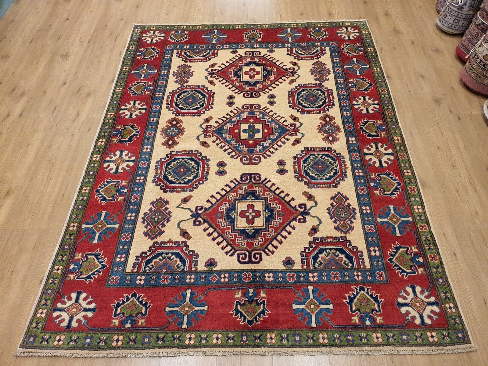 Handgeknoopt oosters tapijt kazak 208x159
Nie, Huis en Inrichting, Stoffering | Tapijten en Kleden, Info@SlatsAntiek.nl, Perzisch