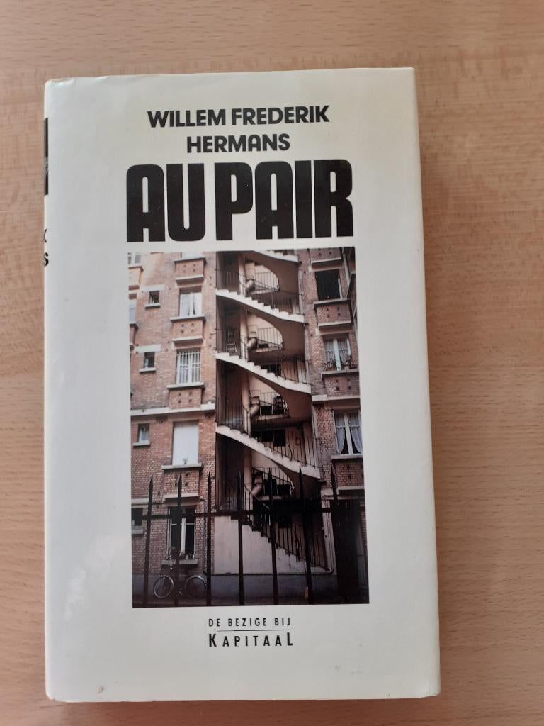 Willem Frederik Hermans - Au pair, Ophalen of Verzenden, Gelezen