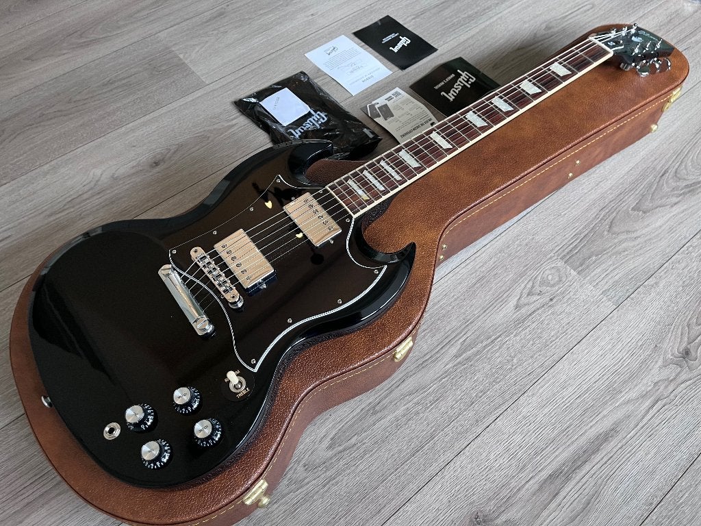 Gibson SG Standard Ebony 2023, als nieuw, incl case., Ophalen of Verzenden, Zo goed als nieuw, Solid body, Gibson