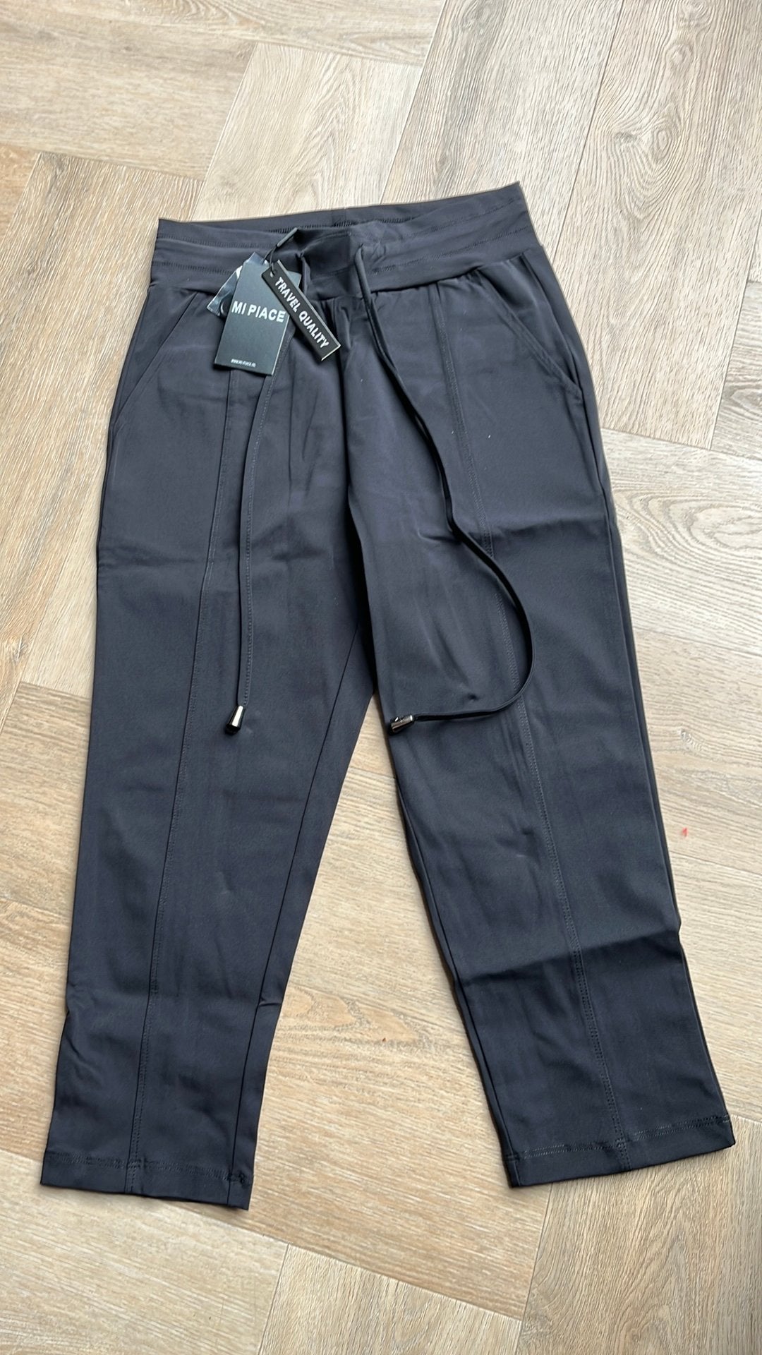 Dames capri broek maat XS Mi Piace, Zwart, Nieuw, Ophalen of Verzenden, Driekwart