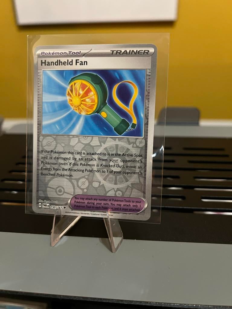 Pokémon TCG: Handheld Fan Trainer Kaart 150/167 Reverse Holo, Ophalen of Verzenden, Zo goed als nieuw, Losse kaart
