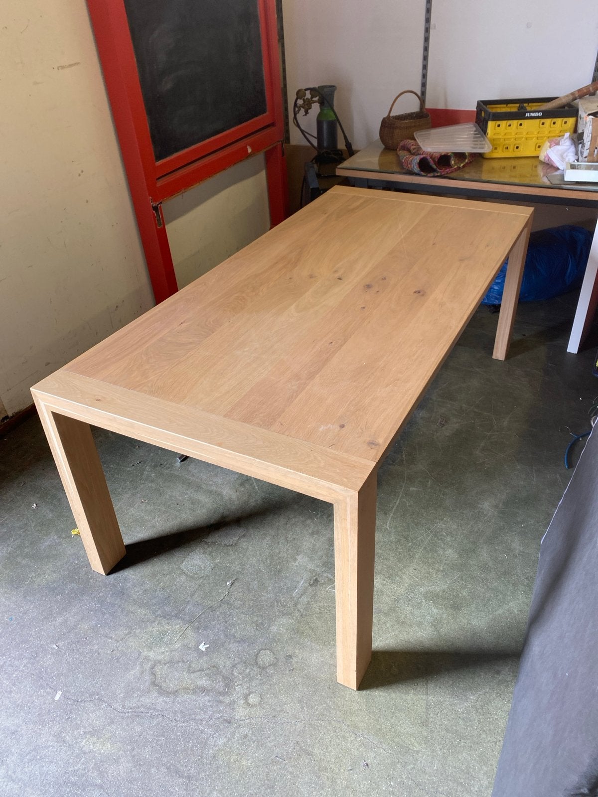 Robuuste eikenhouten eettafel - Modern design, Huis en Inrichting, Tafels | Eettafels, Ophalen, Gebruikt, Eikenhout, 50 tot 100 cm