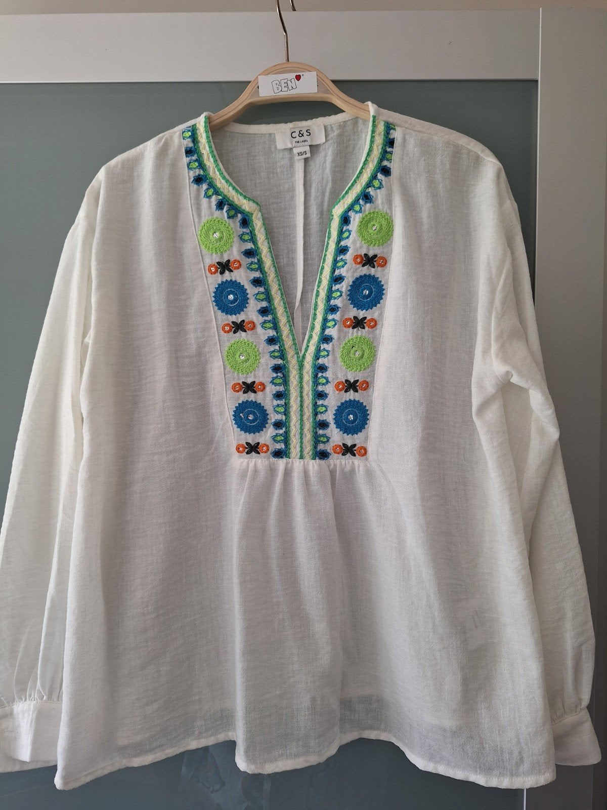 Mooie witte blouse met leuk werkje te koop, Ophalen of Verzenden, Zo goed als nieuw