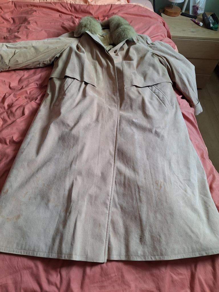Lange suède jas met bontkraag - Amaretta, Beige, Maat 46/48 (XL) of groter, Ophalen of Verzenden, Gedragen