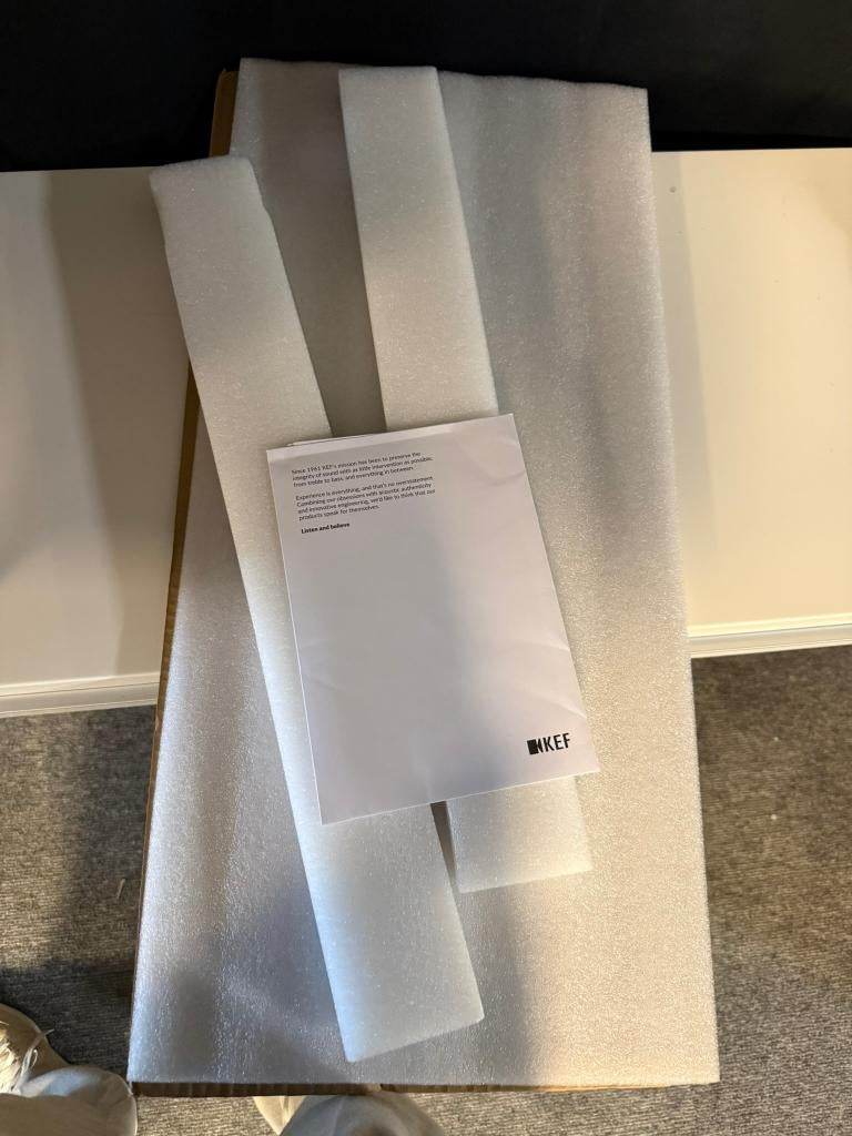 KEF S1 Floor Stand - LSX II(LT) - Grijs & Wit - NIEUWSTAAT, Overige merken, Ophalen of Verzenden, Zo goed als nieuw, 120 watt of meer