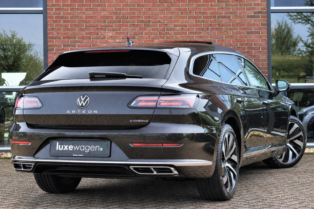 Volkswagen Arteon Shooting Brake 1.4 TSI eHybrid R-Line Pano, Auto's, Volkswagen, 12 maanden, Arteon, Gebruikt, Zwart