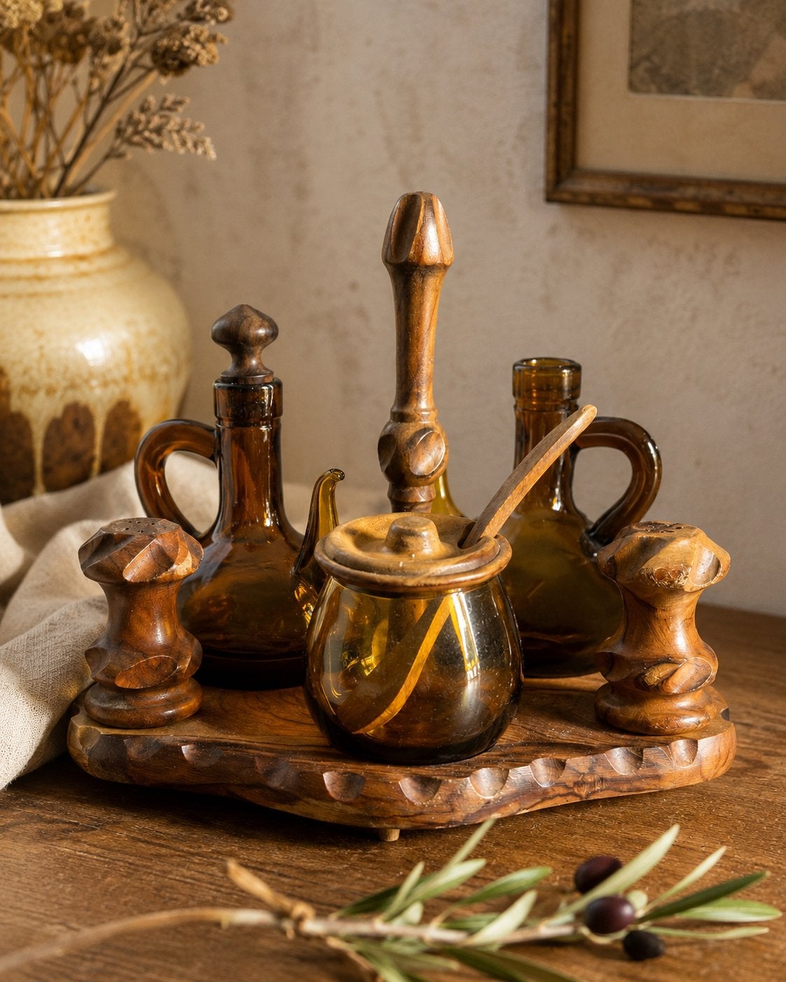 Vintage olie-azijn-zout-peper-mosterdset op houten standaard, Ophalen of Verzenden, Huis en Inrichting