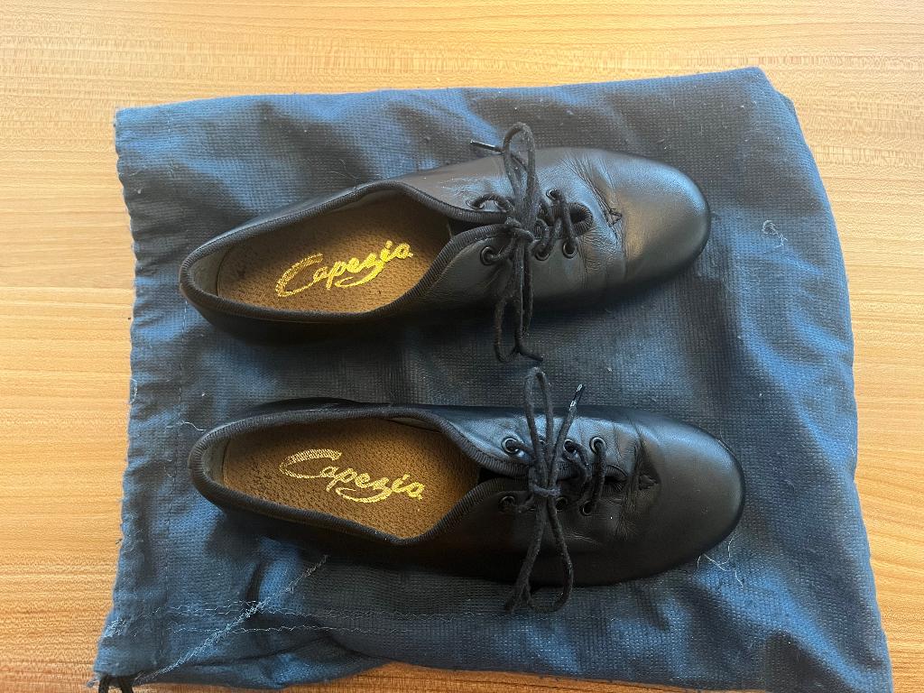 tapschoenen capezio maat 36,5, Ophalen of Verzenden, Gebruikt, Schoenen