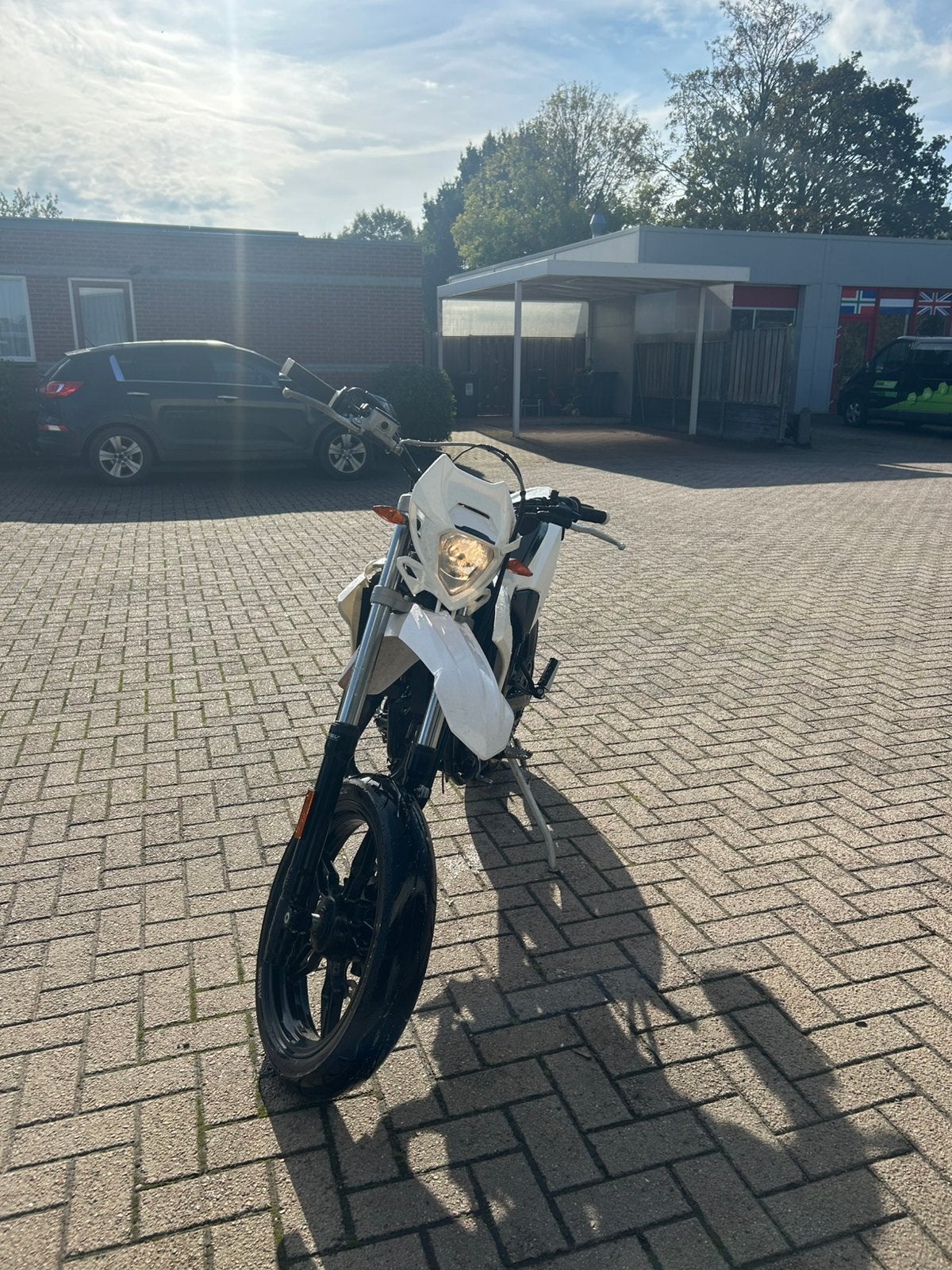 Beta rr50 motard 2026 wit, Fietsen en Brommers, Ophalen, Zo goed als nieuw