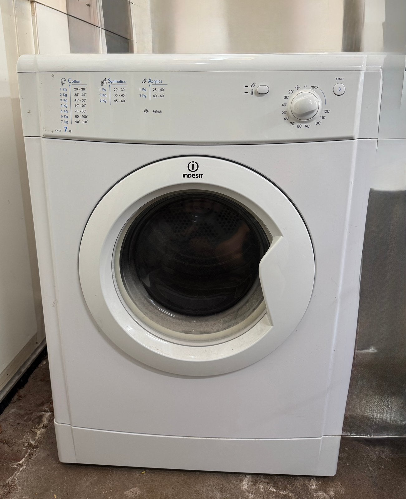 Indesit IDV75(EU) Wasdroger - 7kg inhoud, Ophalen, 6 tot 8 kg, Luchtafvoer, Zo goed als nieuw