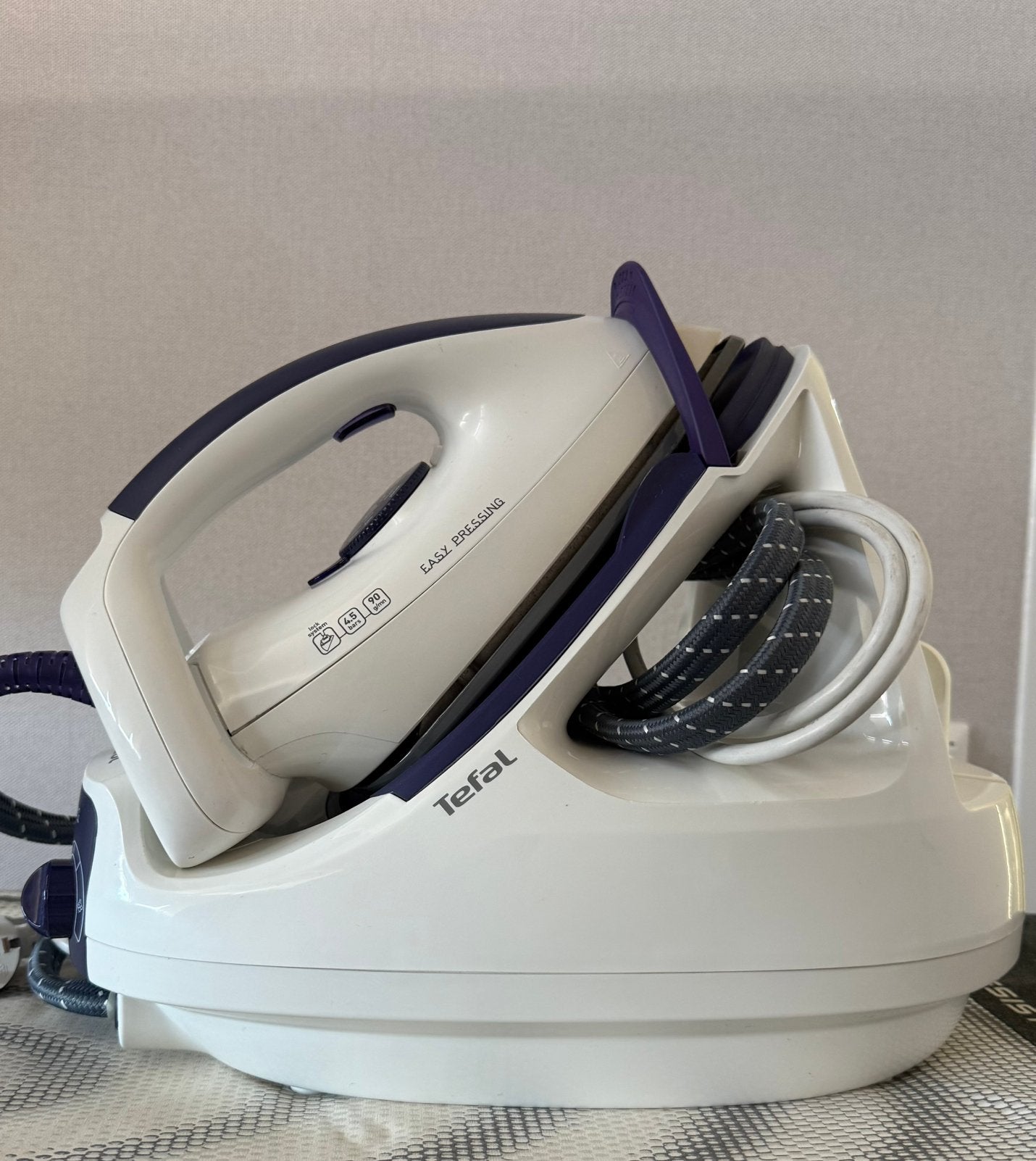 Tefal Easy Pressing Stoomgenerator 4.5 Bar – In goede staat!, Ophalen of Verzenden, Gebruikt