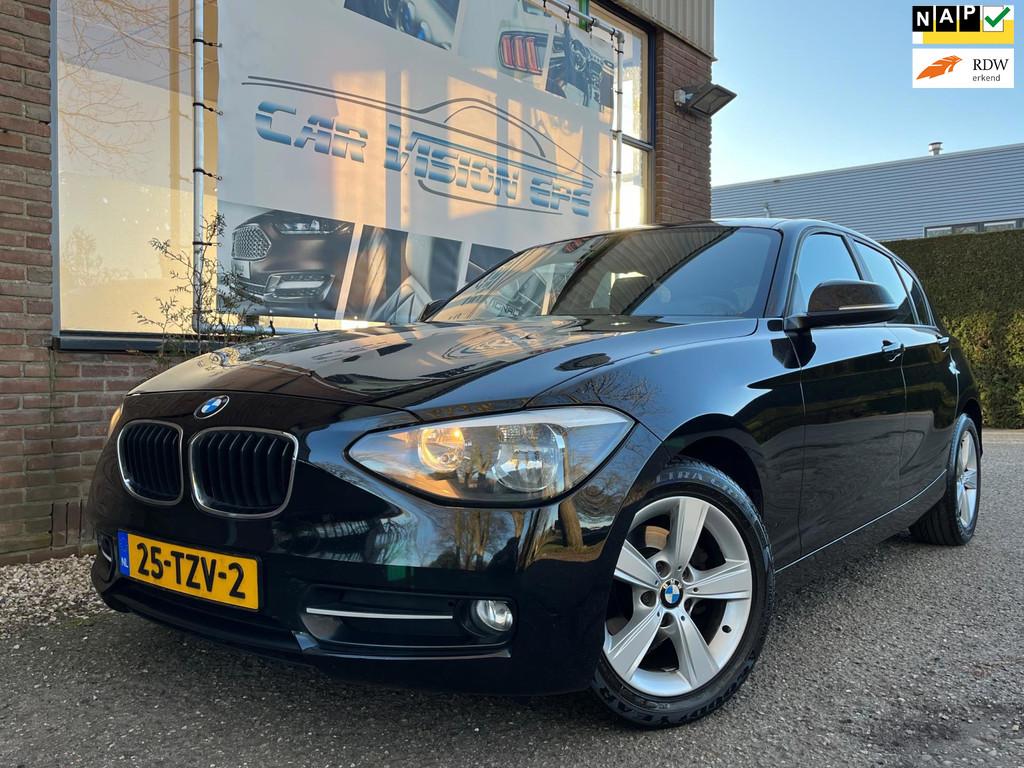 BMW 1-serie 116i Business|Sport|Navi|Trekhaak|, Auto's, BMW, 1-Serie, Euro 5, Gebruikt, 4 cilinders