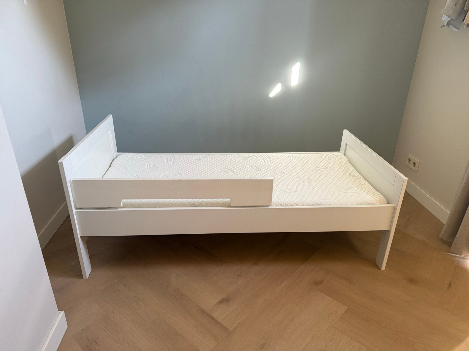 Peuterbed + matras van Babypark Felix 70x150 cm, Ophalen, Gebruikt, Wit, Overige maten