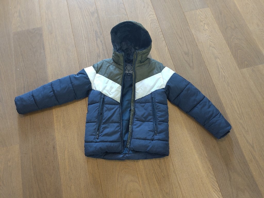 Winterjas 134, Kinderen en Baby's, C&A, Ophalen of Verzenden, Zo goed als nieuw, Jongen