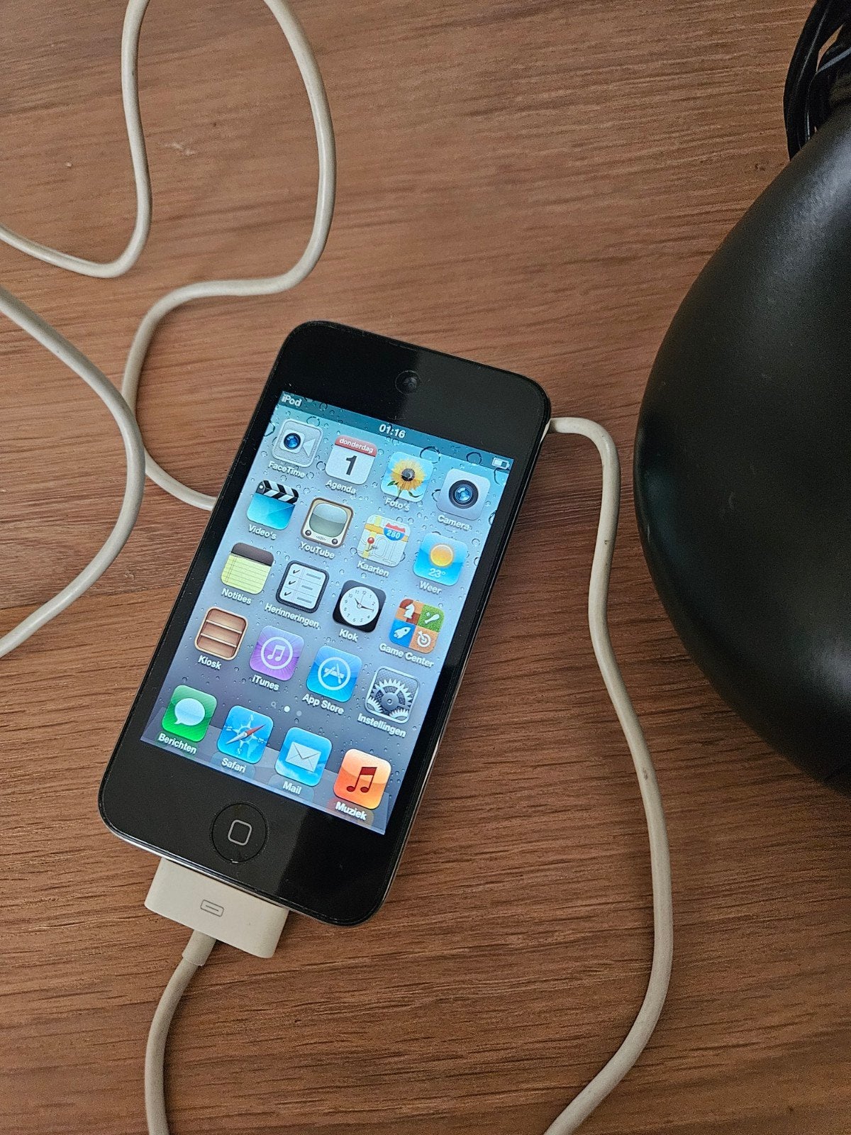 te koop Ipod touch en portable speaker, Ophalen of Verzenden, Overige merken, 2 tot 10 GB