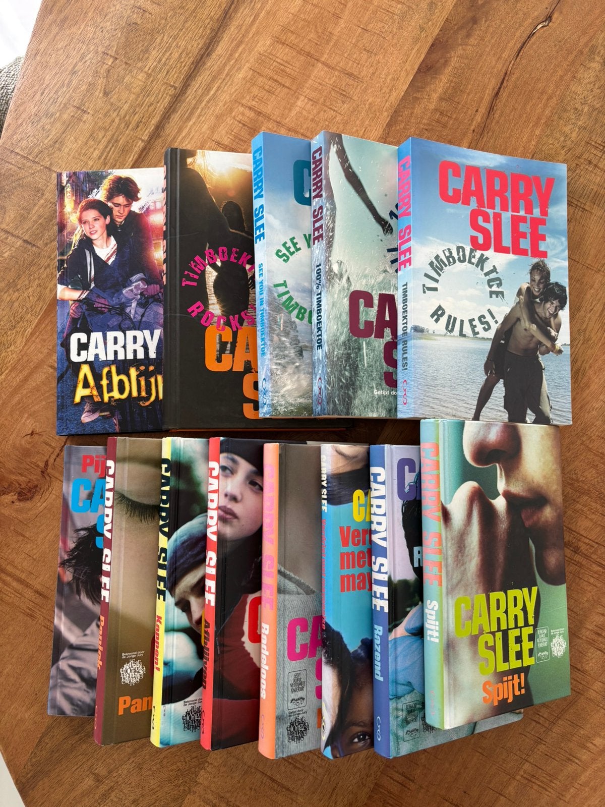 Mooie set van 13 boeken van Carry Slee, Ophalen, Zo goed als nieuw, Kind en Jeugd