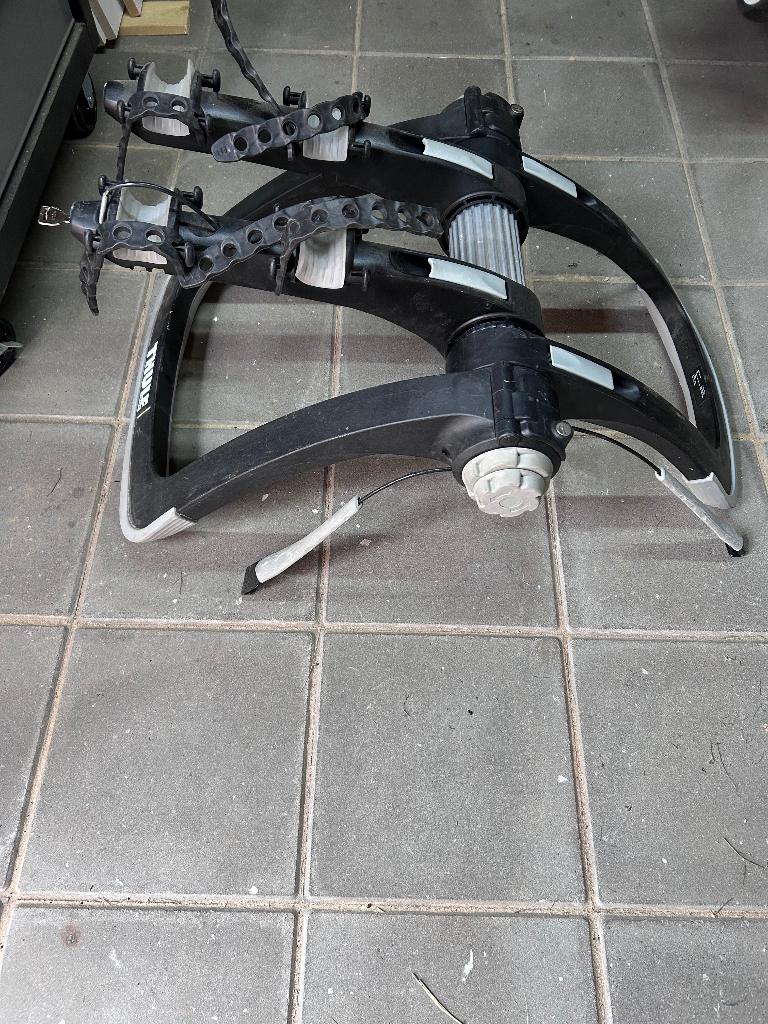 Thule Raceway 2 (991), Auto diversen, Fietsendragers, Ophalen, 2 fietsen, Gebruikt, Achterklepdrager