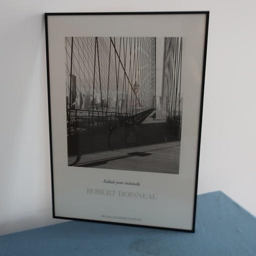 Poster Robert Doisneau Ballade pour violoncelle 70 x 50 cm, Ophalen, Met lijst, A1 t/m A3, Overige onderwerpen