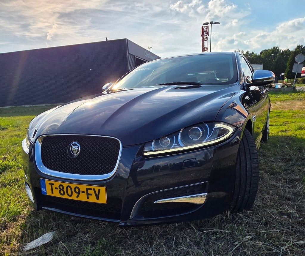 Jaguar XF 3.0 V6 Supercharged, Auto's, Automaat, Zwart, 2995 cc, Blauw